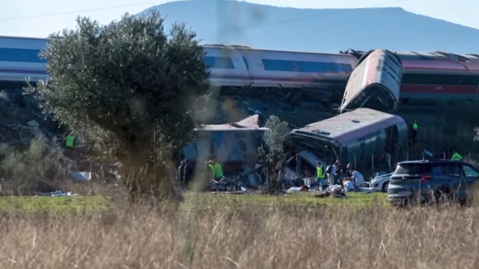Accident între două trenuri de mare viteză în Spania: Cel puțin 10 morți | LIVE TEXT