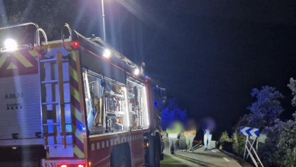 SPANIA: Peste 80 de persoane rănite, după ce un autocar a căzut 20 de metri pe un versant